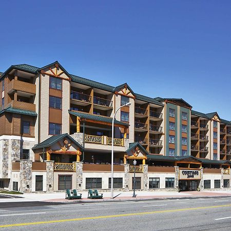 Courtyard By Marriott Lake George Luaran gambar