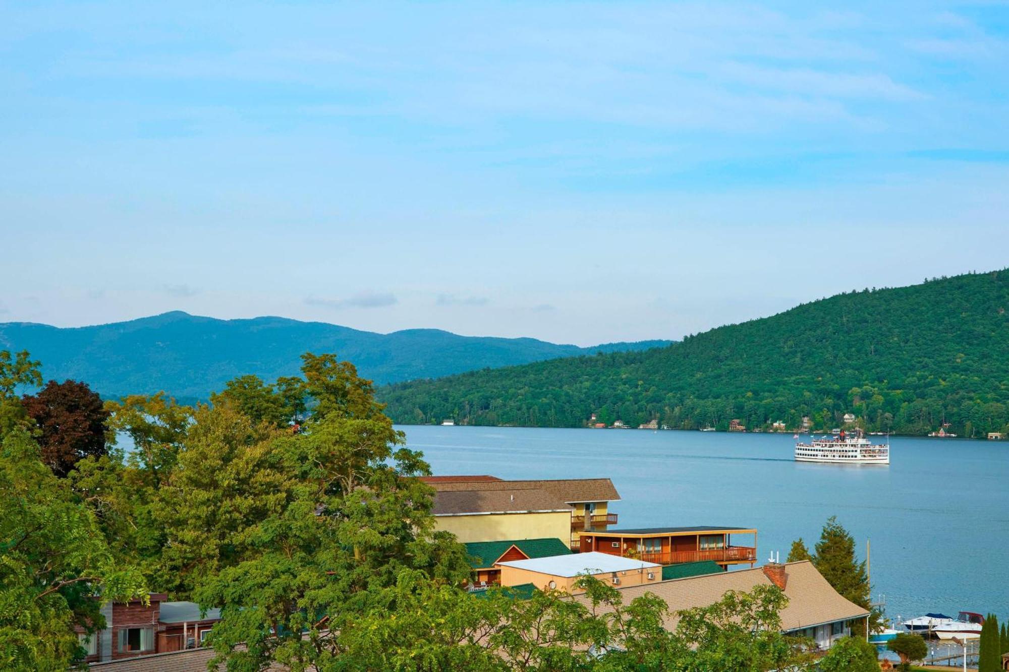 Courtyard By Marriott Lake George Luaran gambar