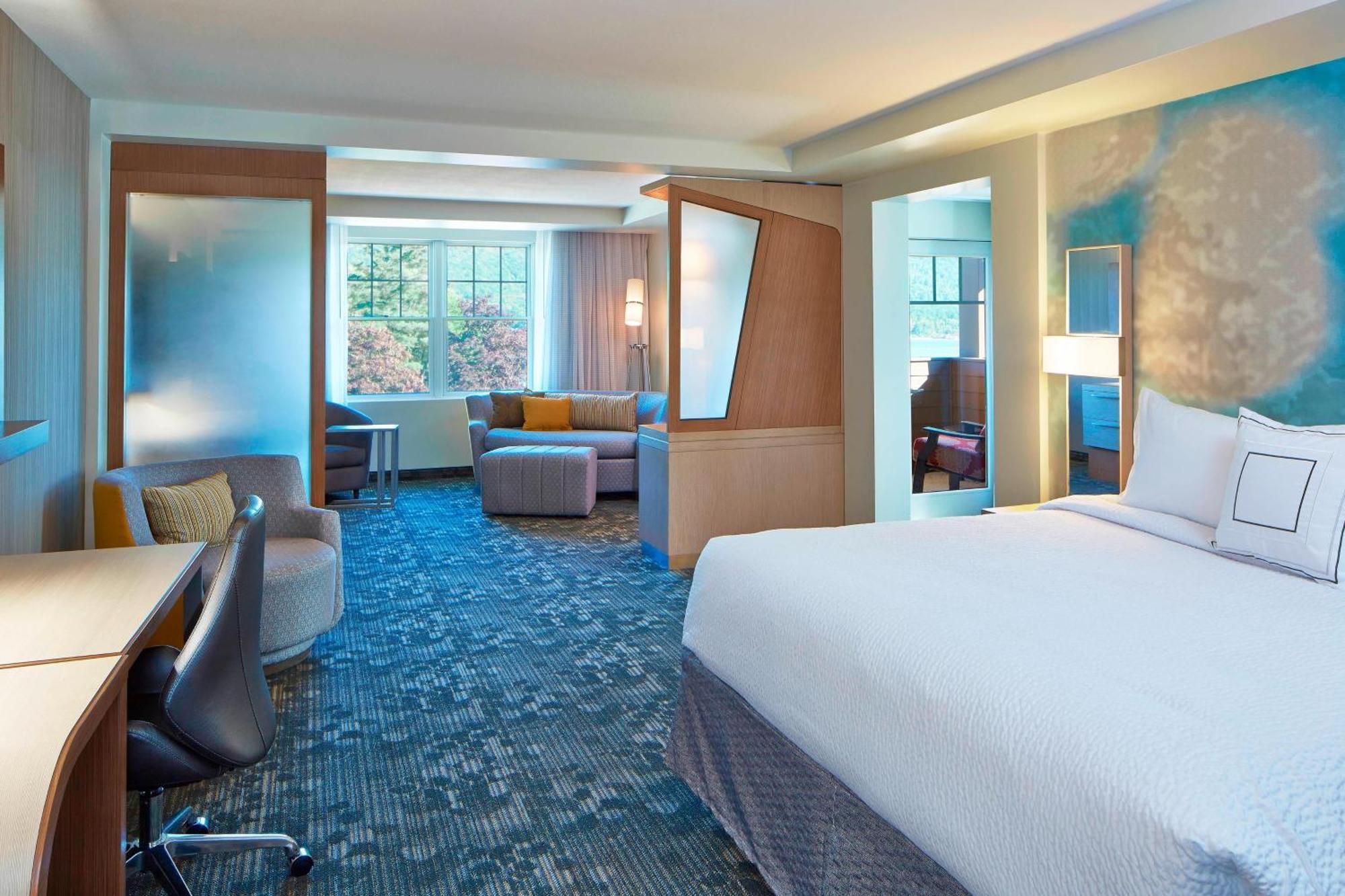 Courtyard By Marriott Lake George Luaran gambar