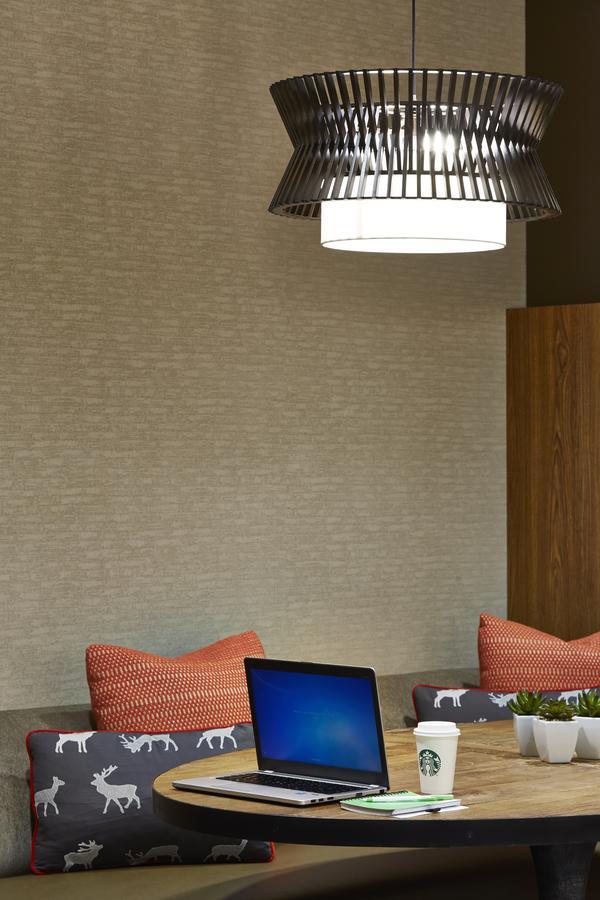 Courtyard By Marriott Lake George Luaran gambar