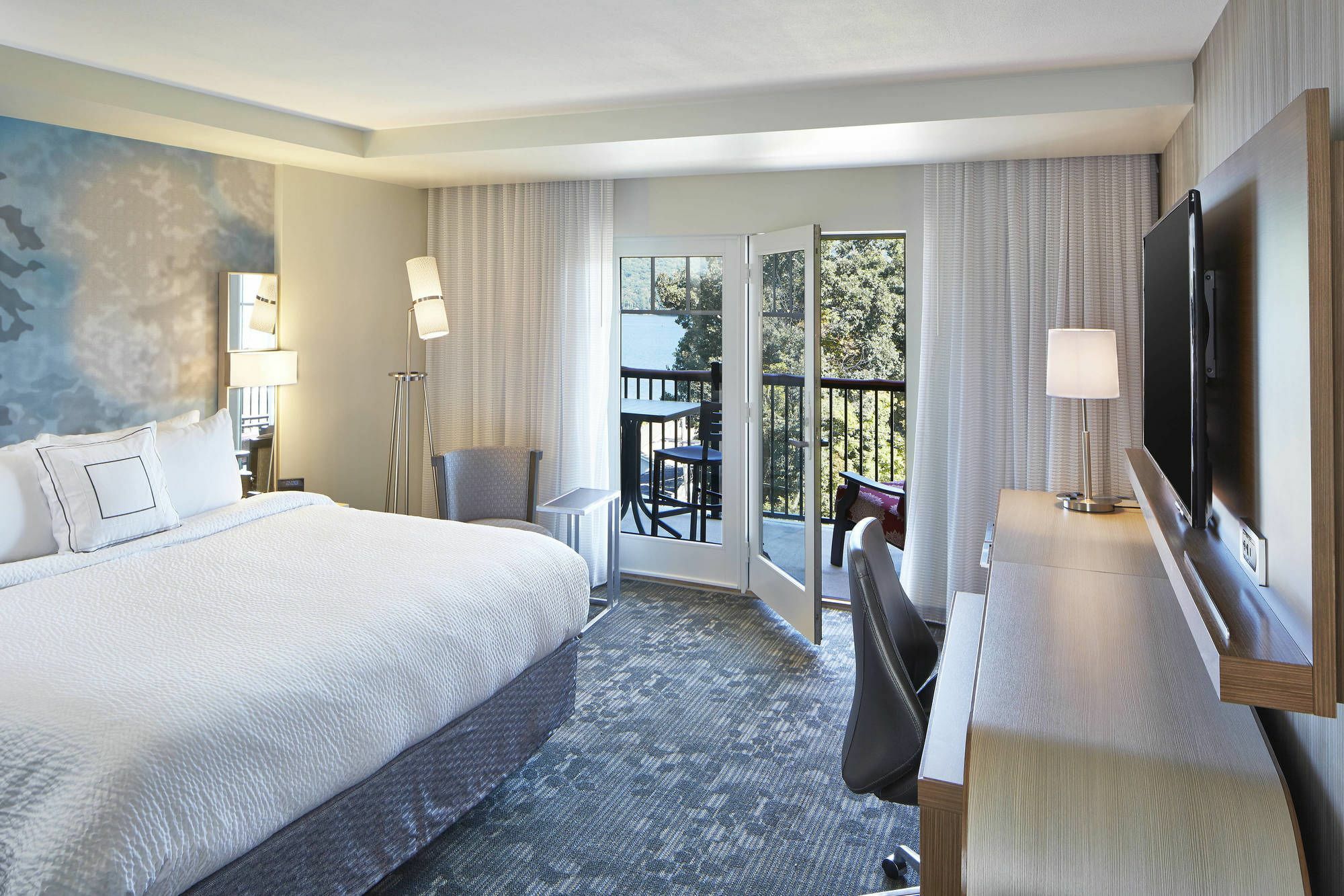 Courtyard By Marriott Lake George Luaran gambar